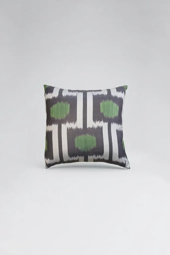 Ikat 27