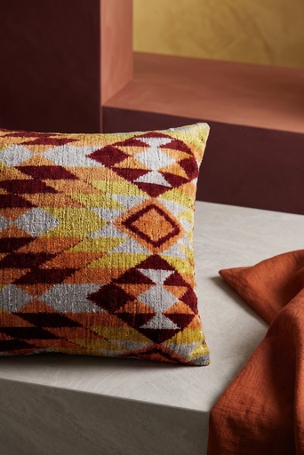 Ikat 20