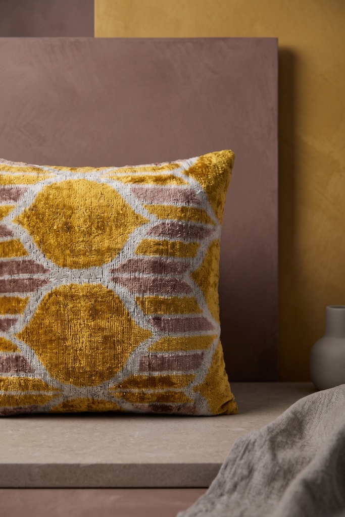 Ikat 32