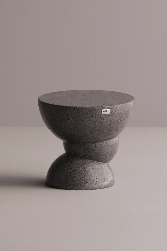 speciaal ontwerp bijzettafel model