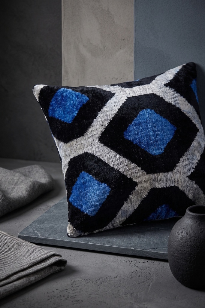 Ikat 22