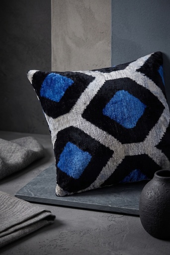 Ikat 22
